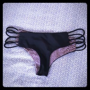 Acacia Molokai Bottom Shadow